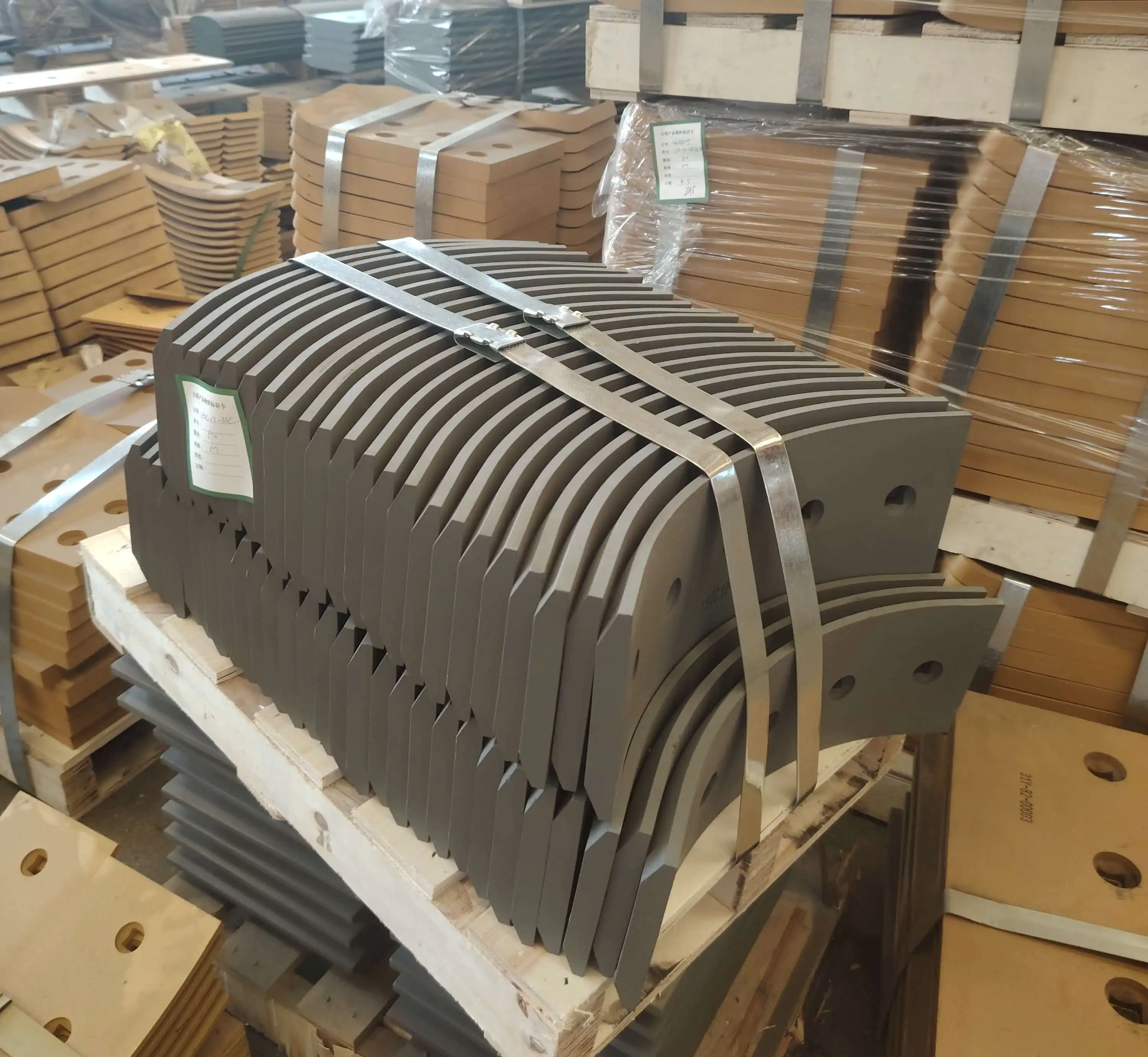 What Makes the Steel Quality of Grader Overlay 6D1904 Exceptional?